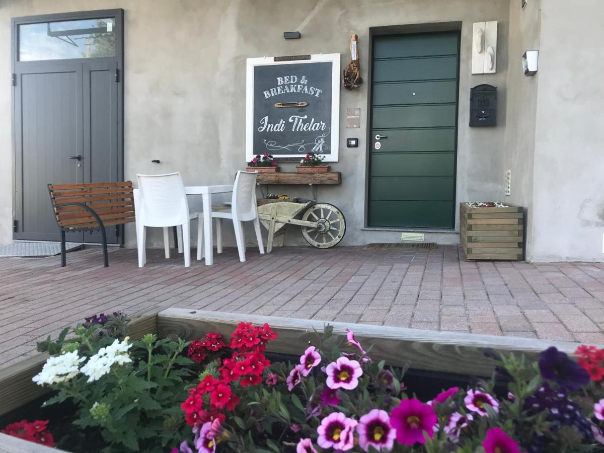 Bed & Breakfast Indi Thelar Villa Guardia Exterior photo