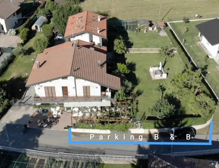 Bed & Breakfast Indi Thelar Villa Guardia Exterior photo