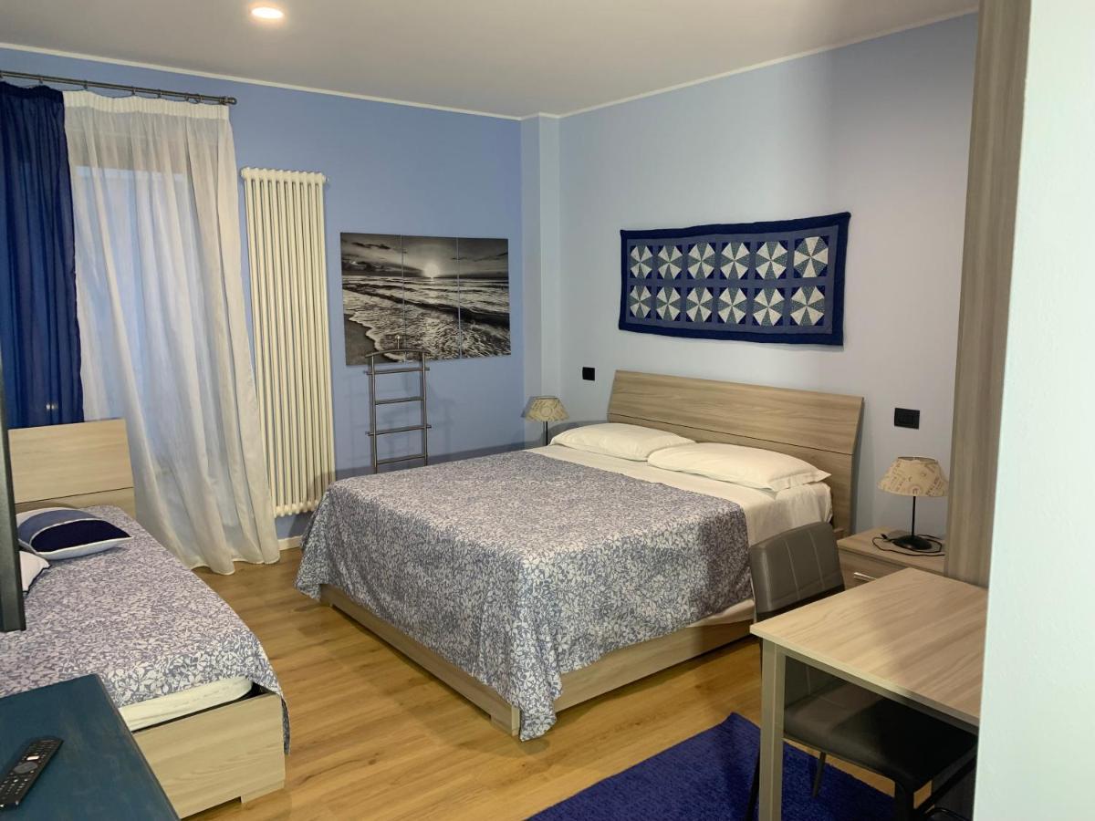 Bed & Breakfast Indi Thelar Villa Guardia Exterior photo